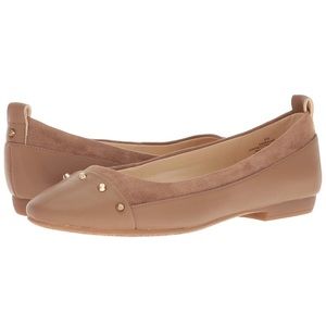 Tan Flats NWT (Nine West)